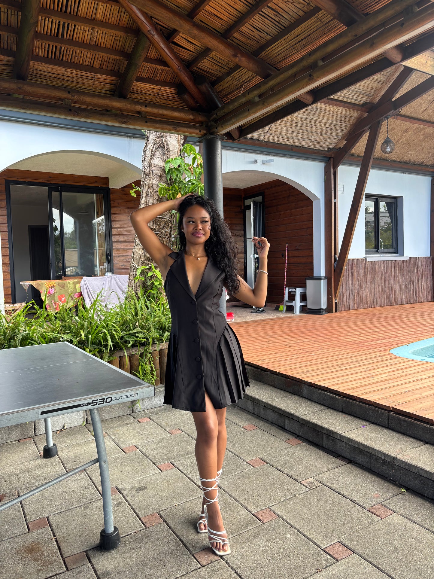 Robe courte sans manche