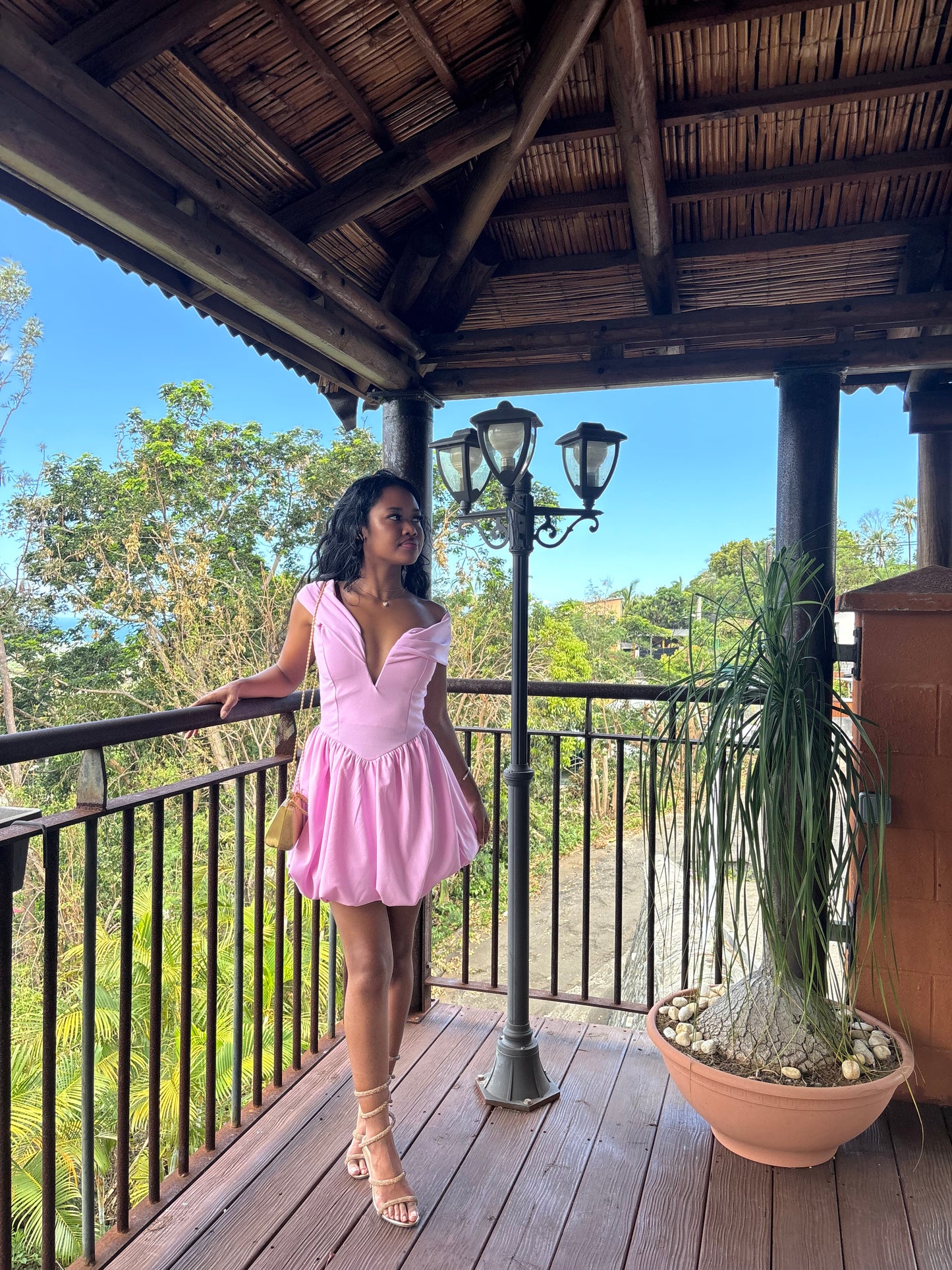 Robe courte habillée a jupe large
