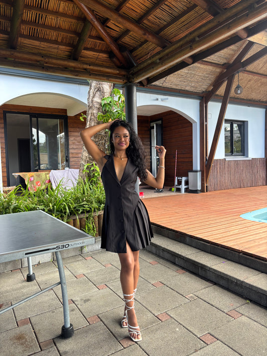 Robe courte sans manche